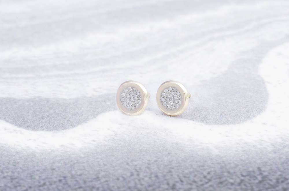 Cloud Stud
